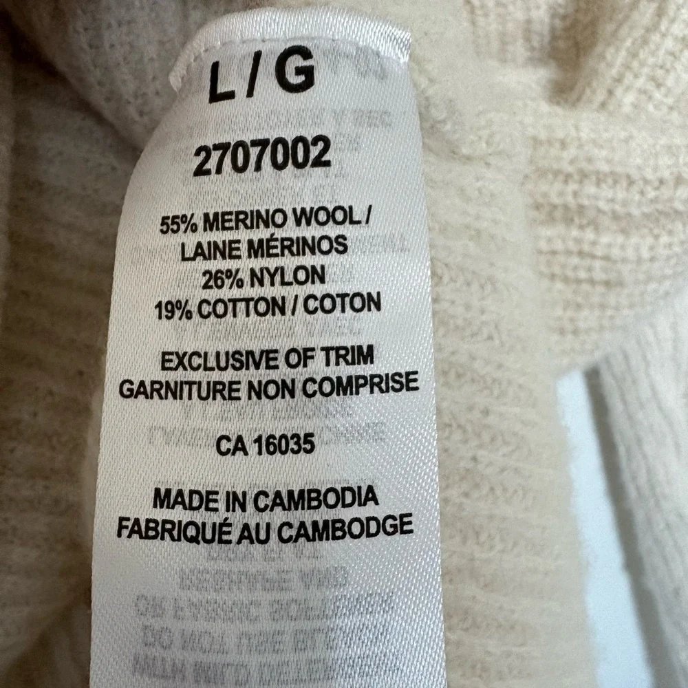 Tahari Merino Wool Blend Turtleneck Sweater | Size Large - Picture 7 of 7